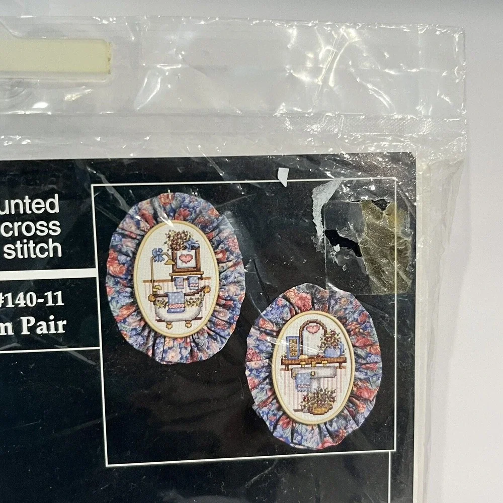 Janlynn Counted Cross Stitch Kit#140-11 Powder Room Pair Ruffles Cottage Country